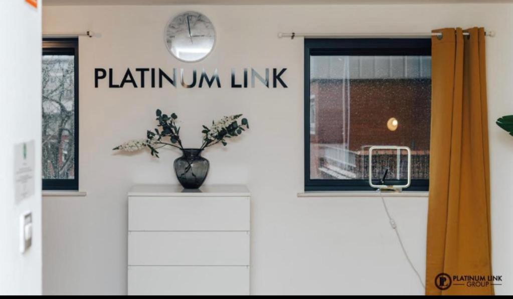 Sl Luxury 2 Bed Broad St Home Бірмінгем Екстер'єр фото